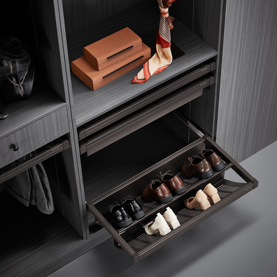 Выдвижная полка для обуви стальная Unihopper в базу 600 мм, с доводчиком, clip-on, Moka